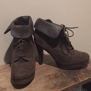 Suede ankle boot